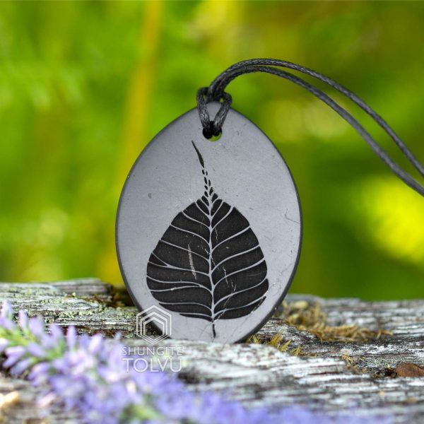 bodhi tree necklace made of shungite